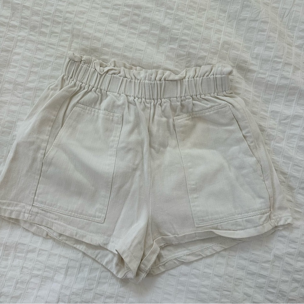 Princess Polly white paper bag shorts